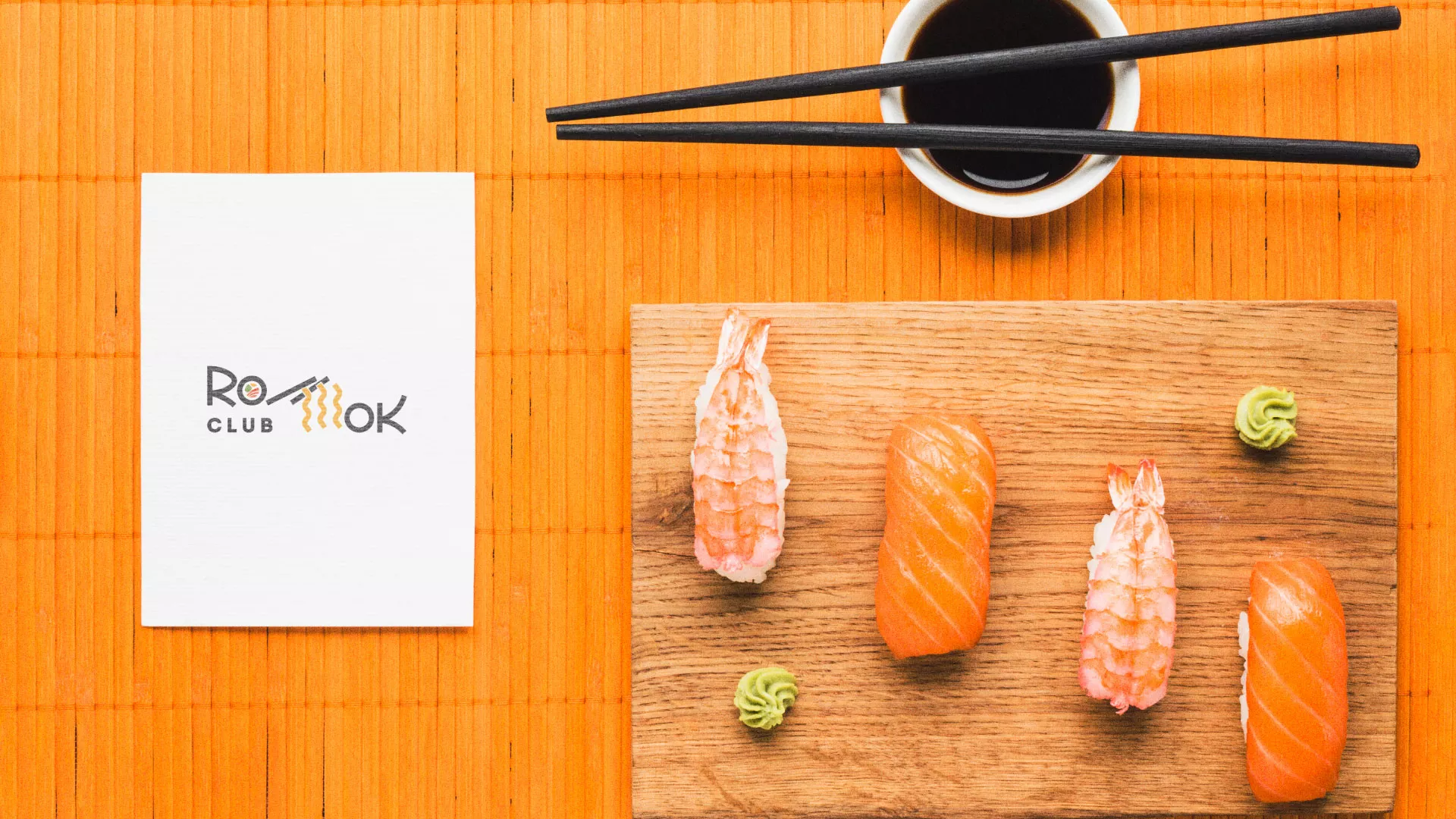 Создание логотипа суши-бара «Roll Wok Club» в Кириллове